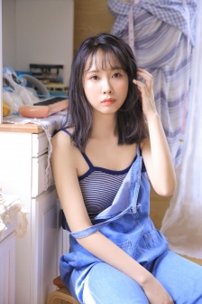 偷拍风韵中年熟女