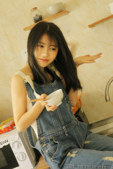 早乙女露依